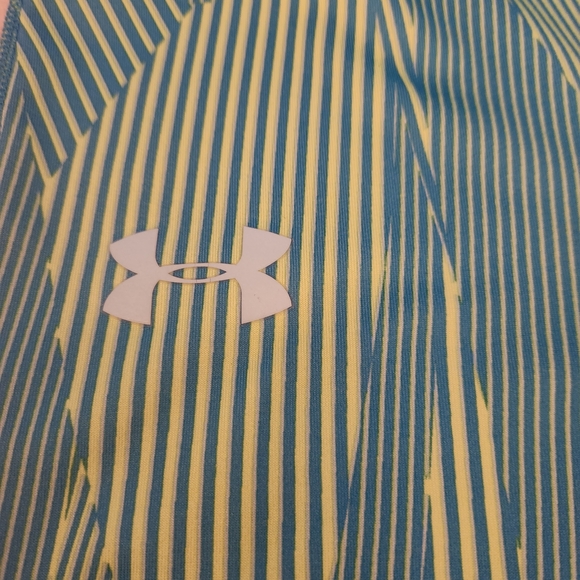 Women's Under Armor Blue and Green Patterned Ankle Length Leggings - Picture 7 of 7